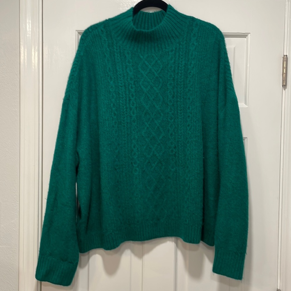 LOFT Green Turtleneck